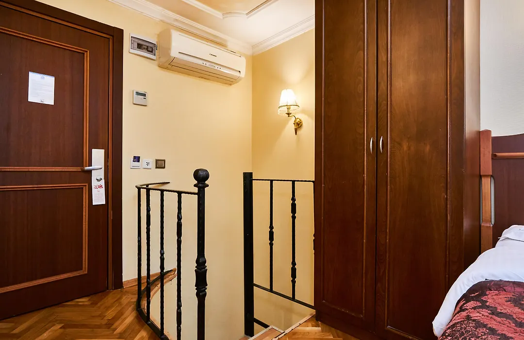Amber Hotel & Spa-1