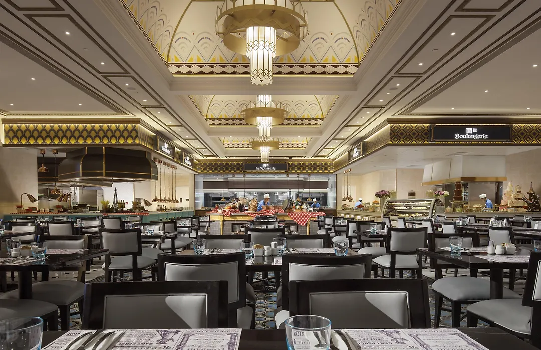 The Parisian Macao-1