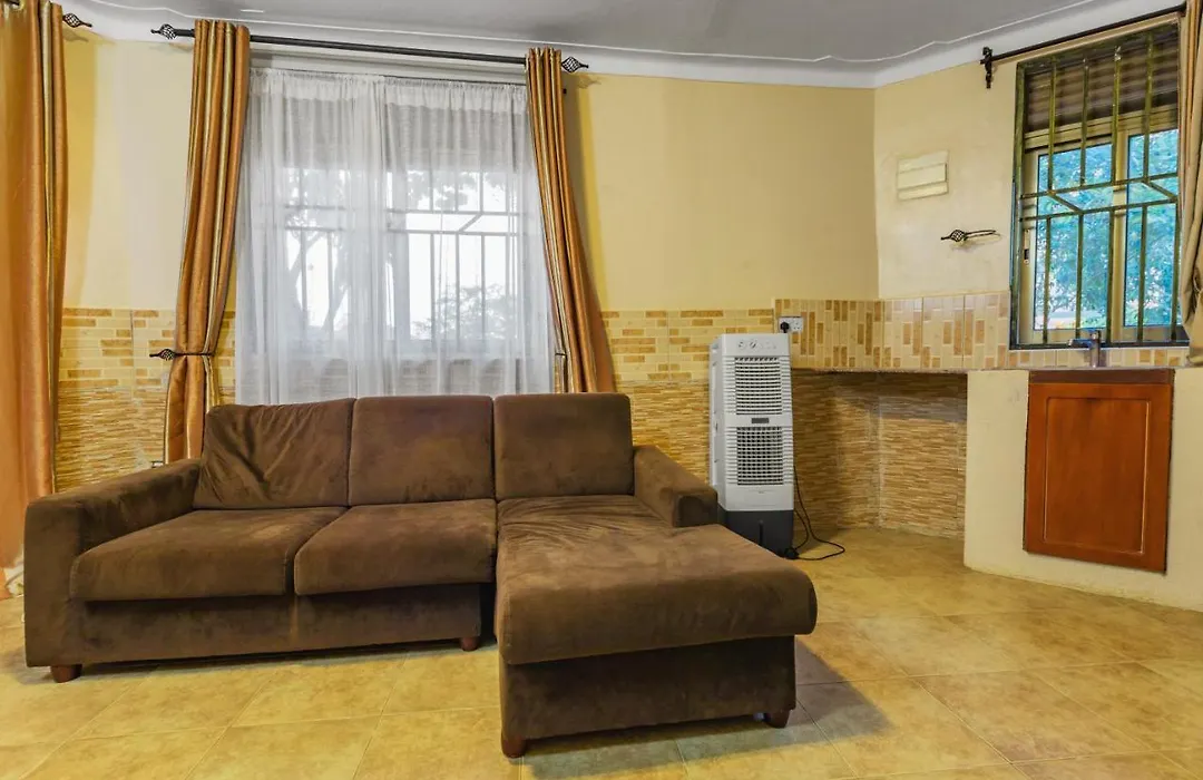 Santa Maria Hotel Entebbe-1