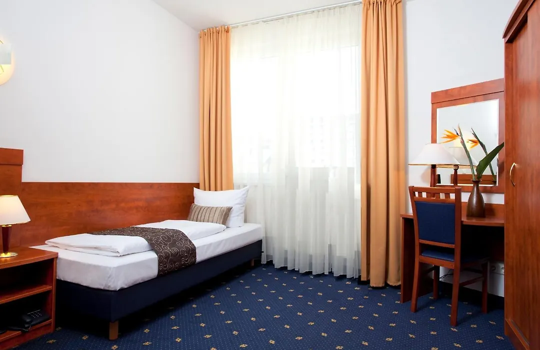 Hotel Atrium Charlottenburg-1