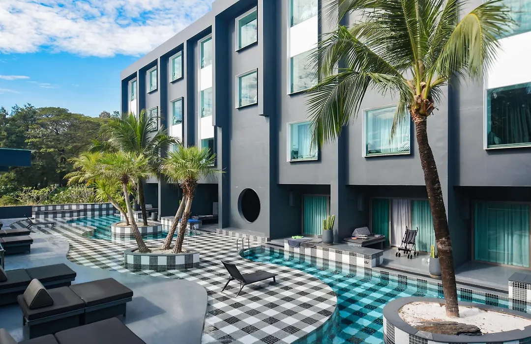 Foto Hotel Phuket Beachfront-1