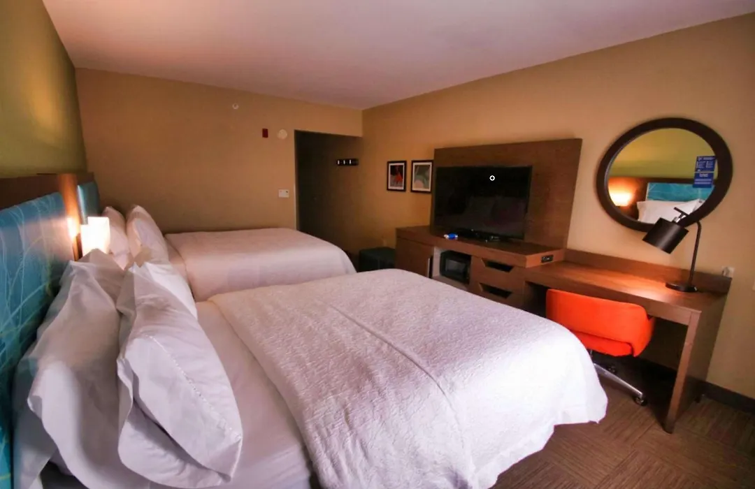 Hampton Inn & Suites Jacksonville Beach Boulevard/Mayo Clinic-1