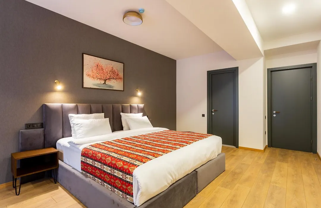 Hotel Flower-1