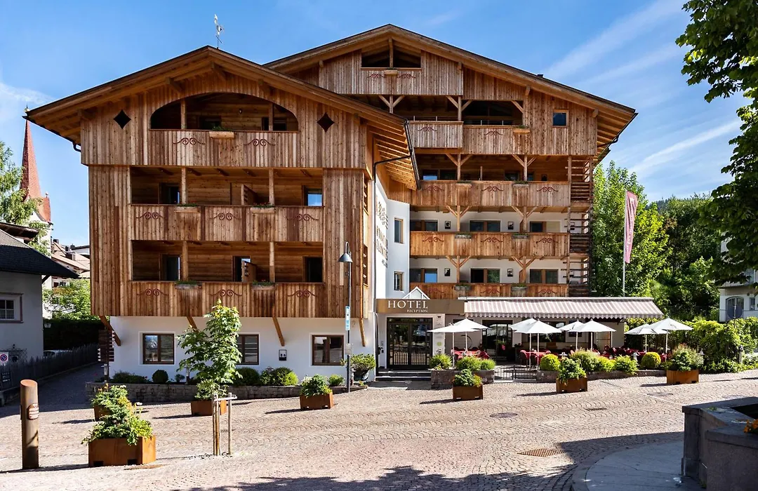 Artnatur Dolomites Hotel & Spa-1