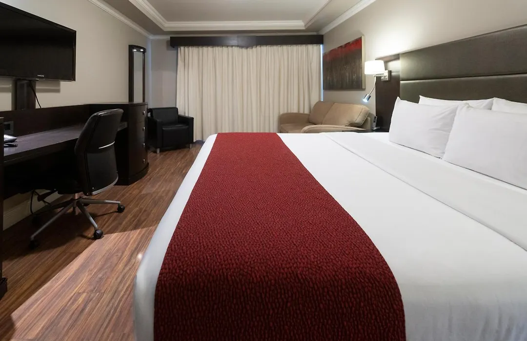 Hotel & Suites Le Dauphin Drummondville-1