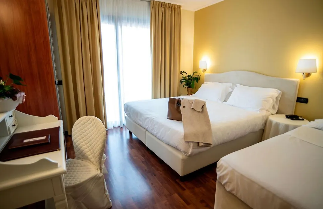Admiral Hotel Villa Erme-1