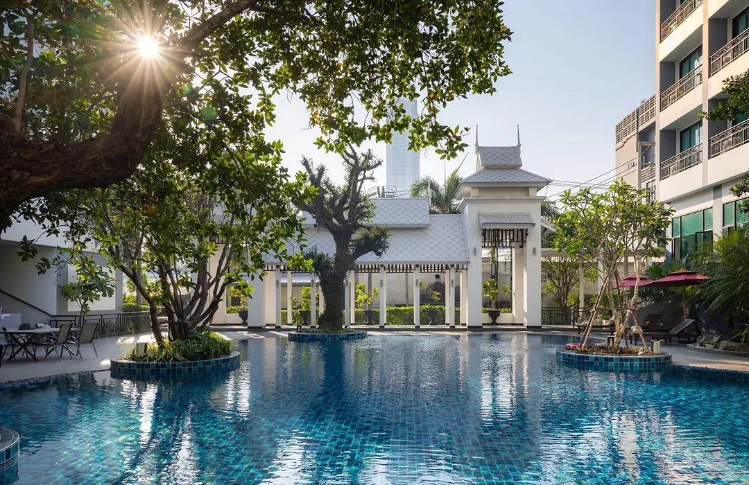 Bay Beach Resort Jomtien-1