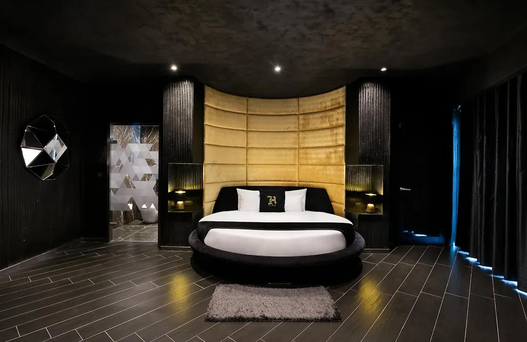 H Hotel & Spa - Adults Only-1