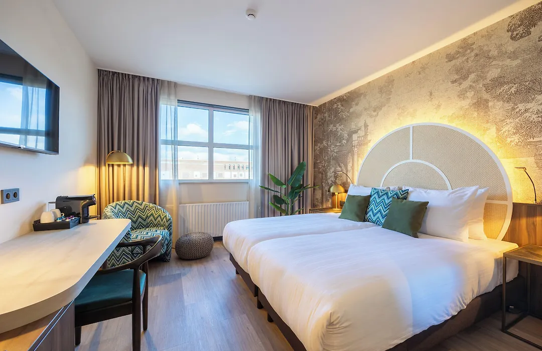Leonardo Hotel Breda City Center-1