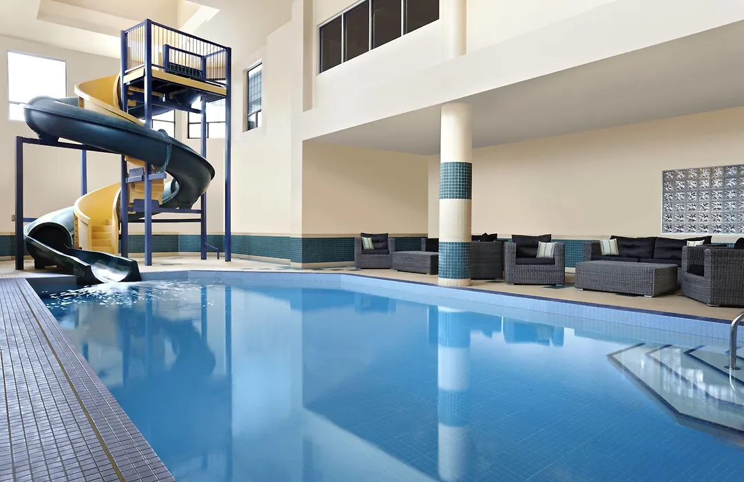 Four Points By Sheraton Hotel & Suites Calgary West-1