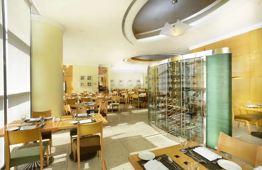 Metropark Hotel Causeway Bay Hong Kong-1