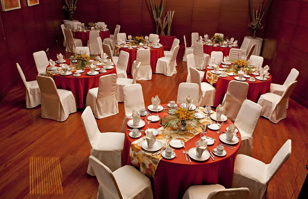 Suites Camino Real-1
