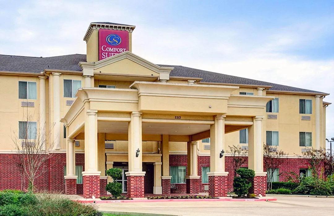 Comfort Suites Texas Ave-1