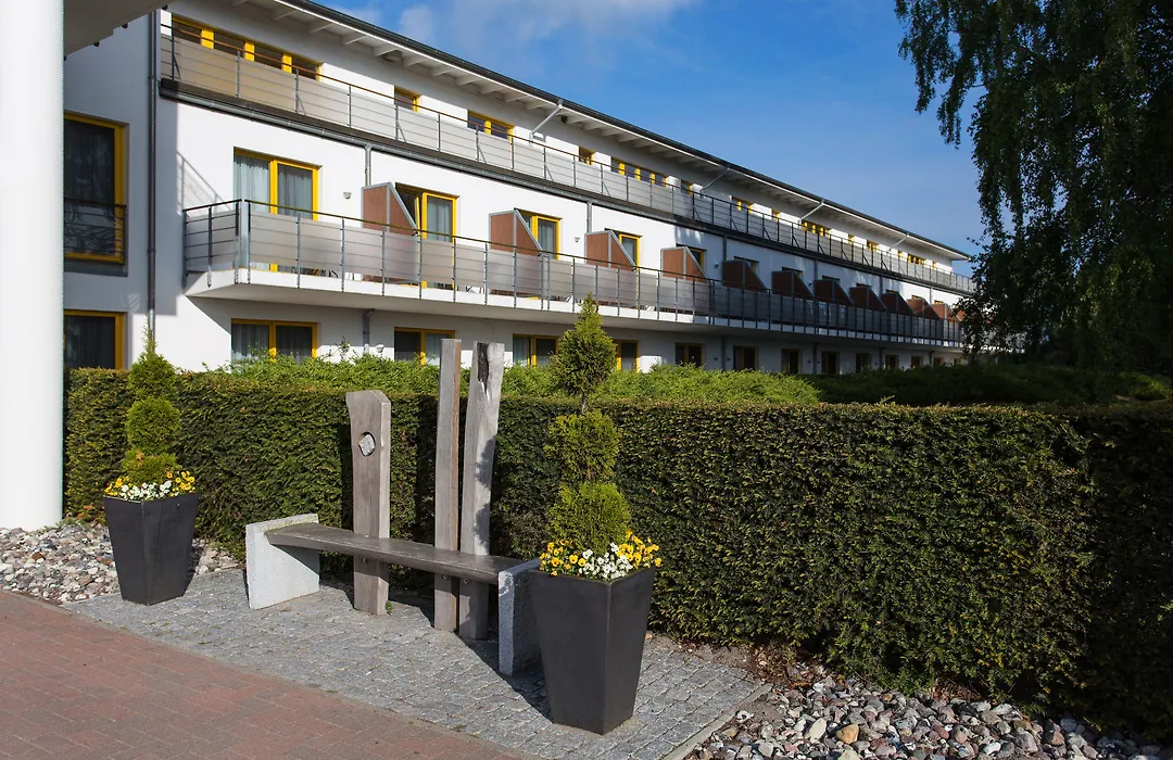 Resort Hotel IV Jahreszeiten Zingst-1