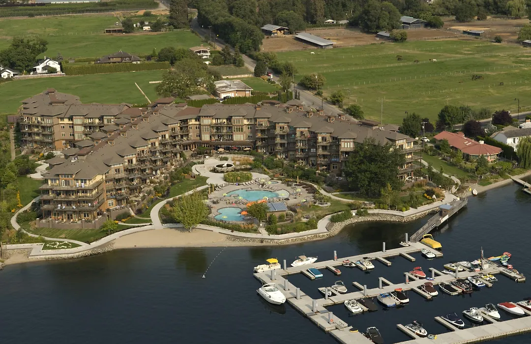 The Cove Lakeside Resort-1