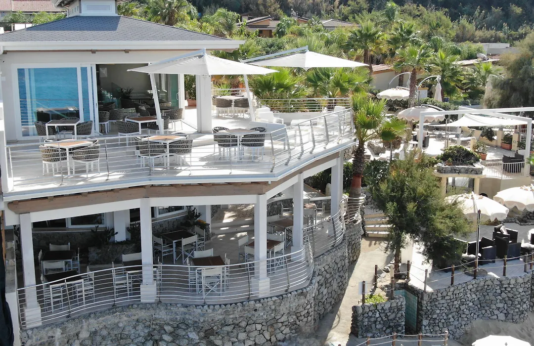 Baia Del Godano Resort & Spa-1
