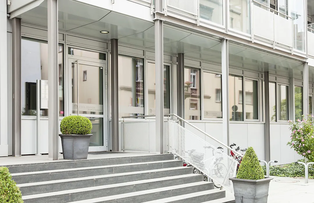 The Doorman Welle Frankfurt Am Main-1