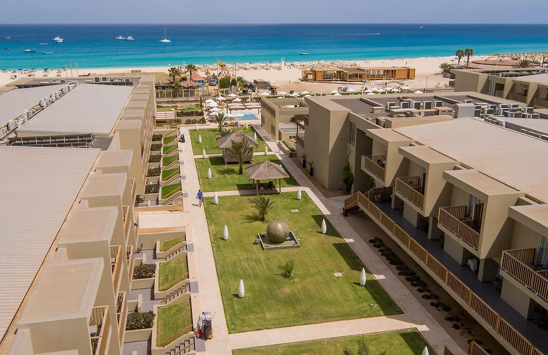 Oasis Salinas Sea-1