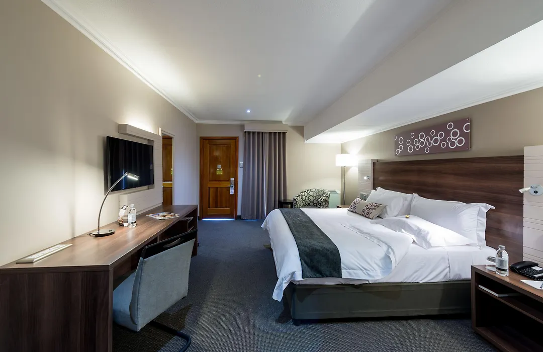 Birchwood Hotel And Or Tambo Conference Centre-1