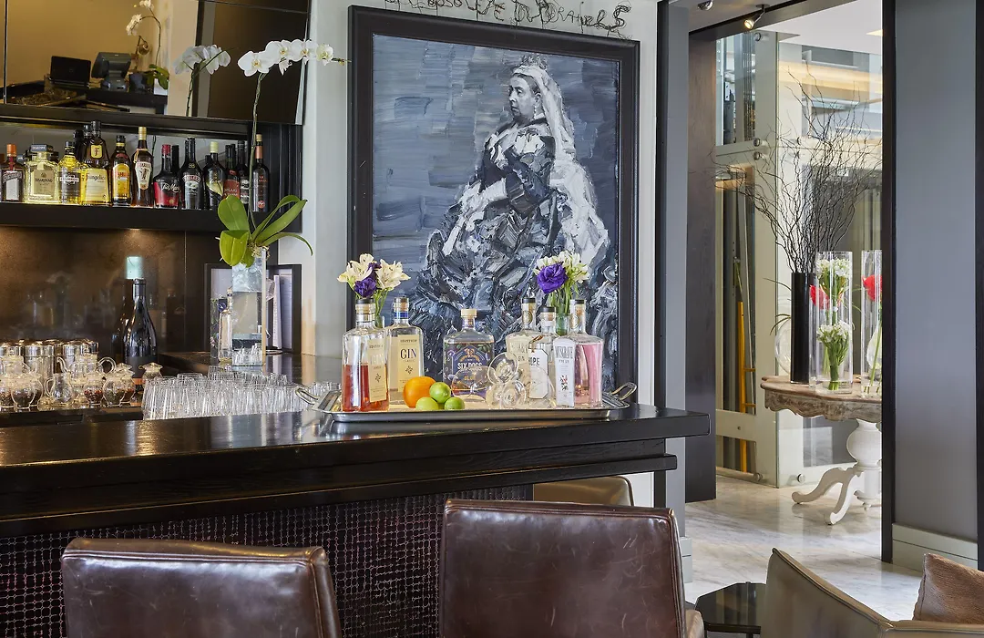 The Manor House At The Queen Victoria Hotel By Newmark-1