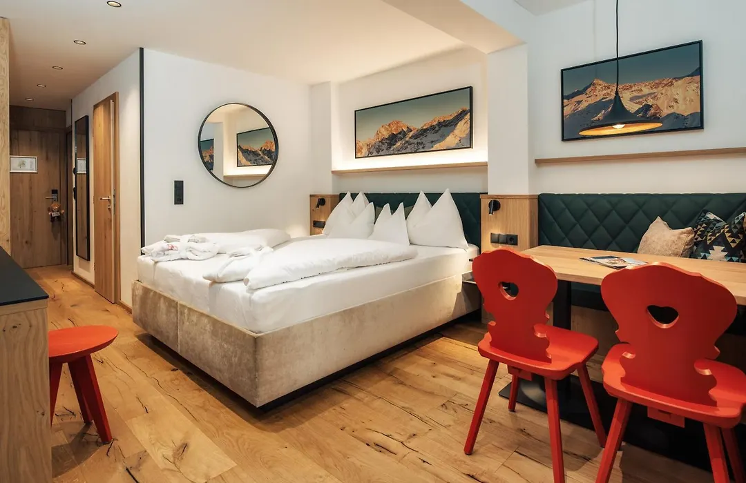 Familienhotel Post-1