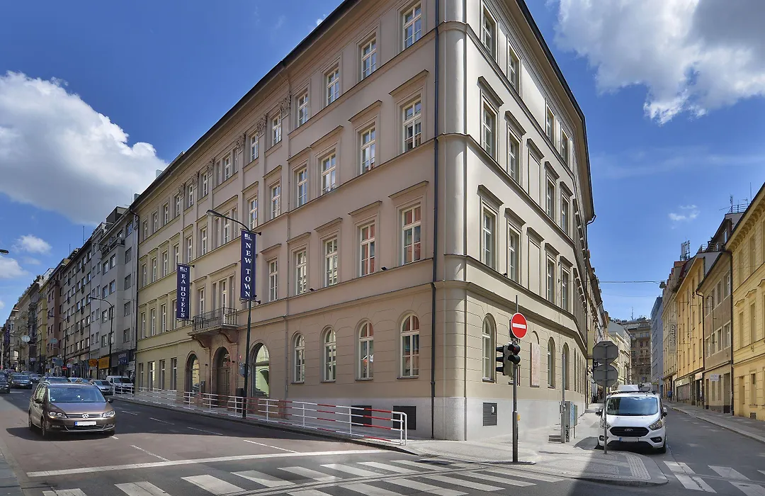 Ea Hotel New Town-1