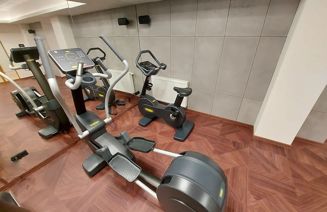 Sky Hotel Kraków-1
