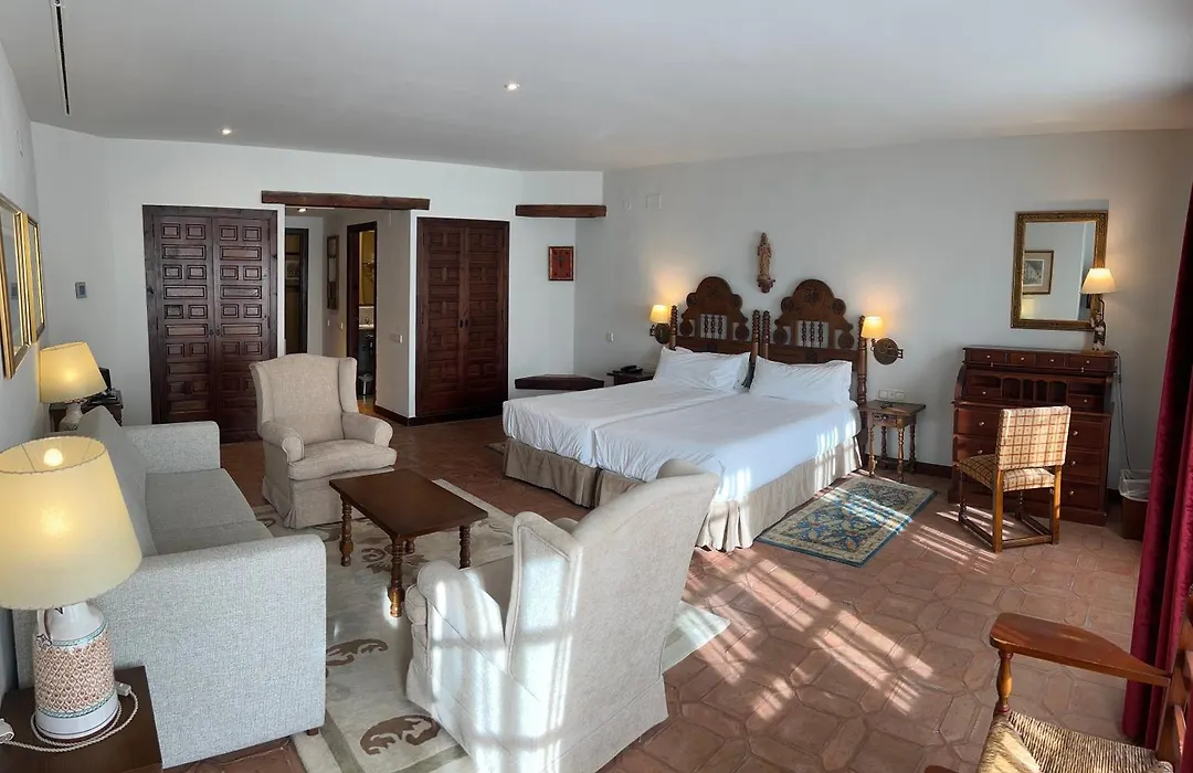 Parador De Plasencia-1