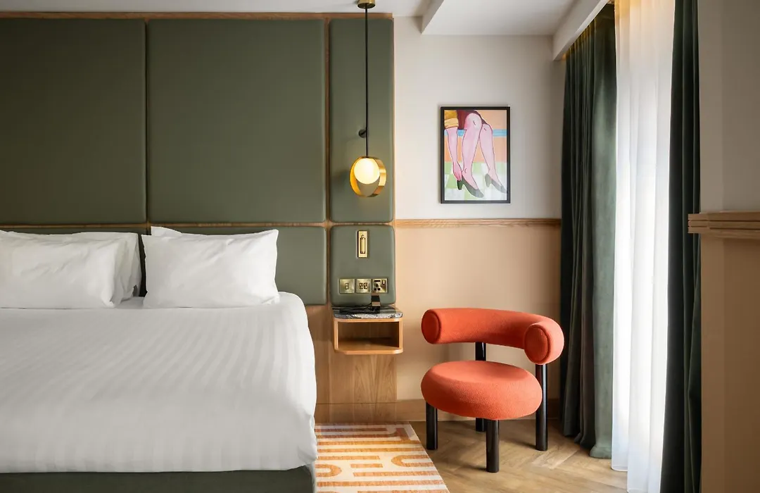 Carlton George Hotel-1