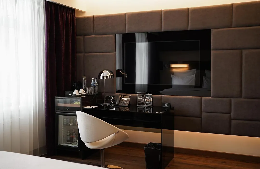 11 Mirrors Design Hotel-1