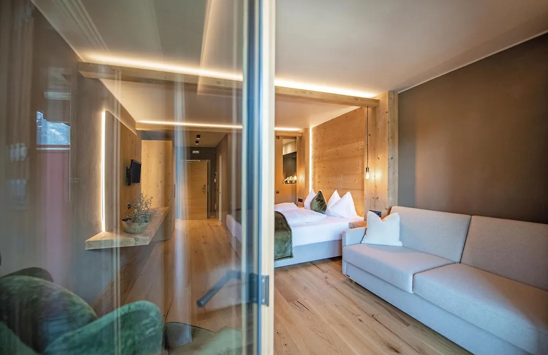 Hotel Edelweiss-1