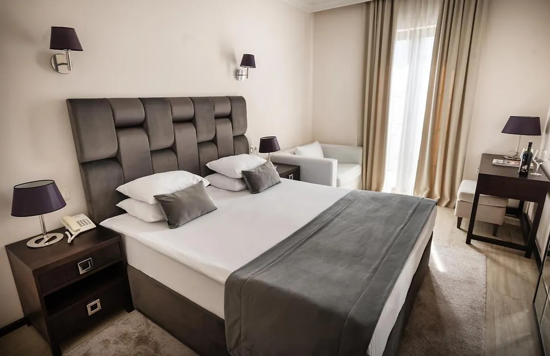 Hotel Moskva-1