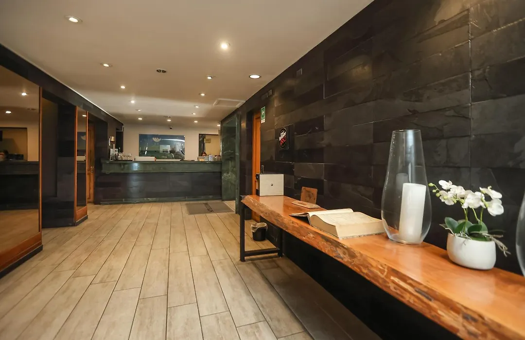 Hotel Oceanic-1