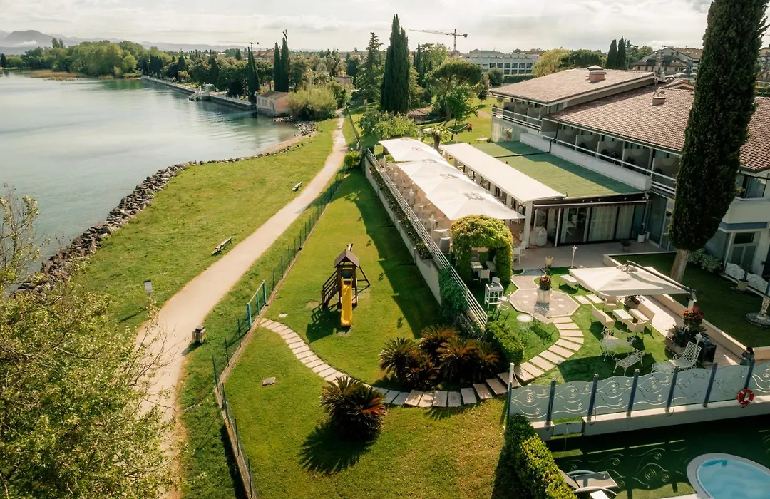 Hotel Aquila D'Oro Desenzano-1