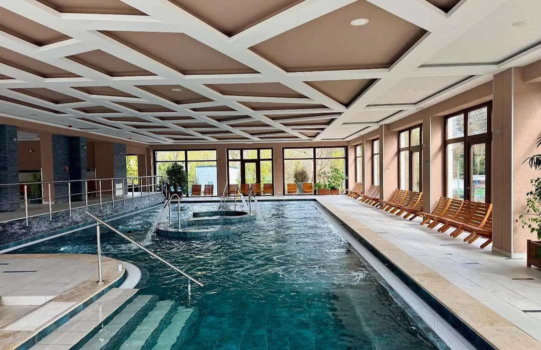Hotel Villa Voelgy Wellness & Konferencia-1