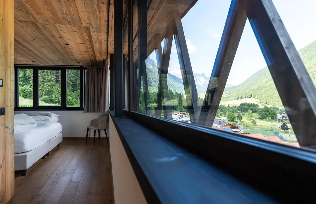 Amus Suites Dolomites-1