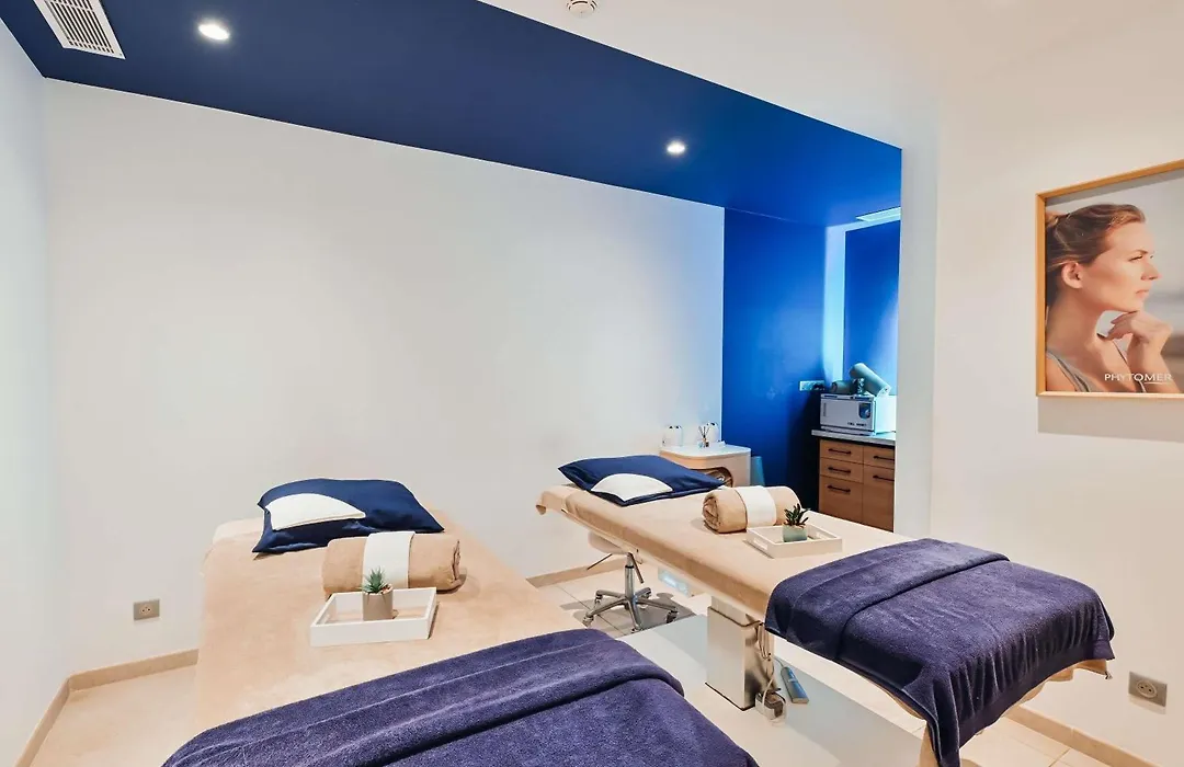 Mercure Avignon Tgv Hotel & Spa-1