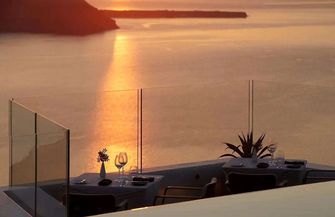 Grace Hotel, Auberge Collection-1