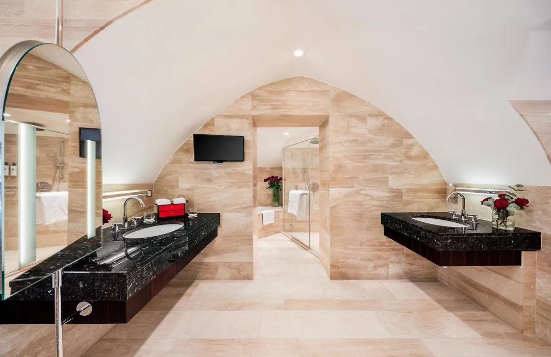 Mandarin Oriental, Prague-1