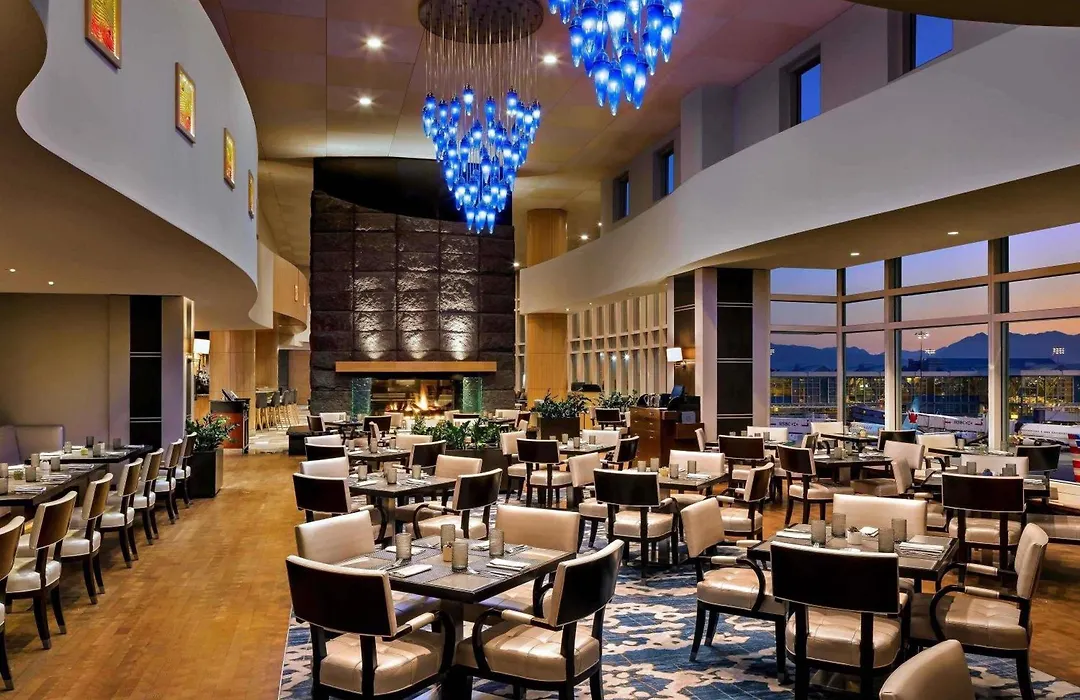 Fairmont Vancouver Airport In-Terminal Hotel-1
