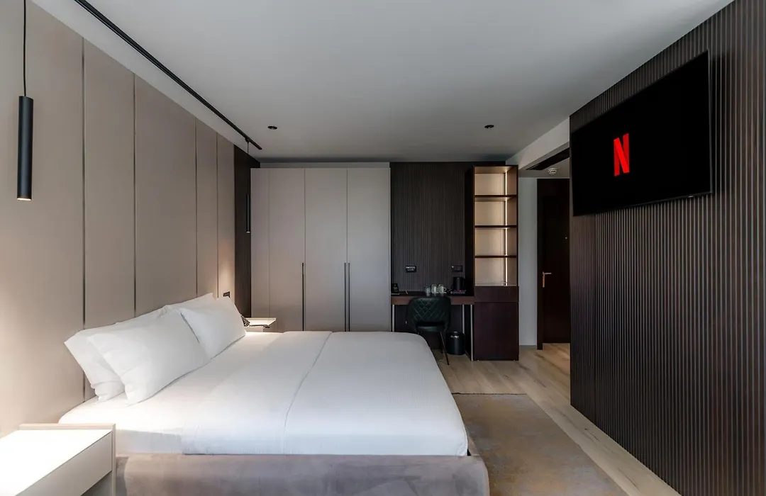 Emery Hotel-1
