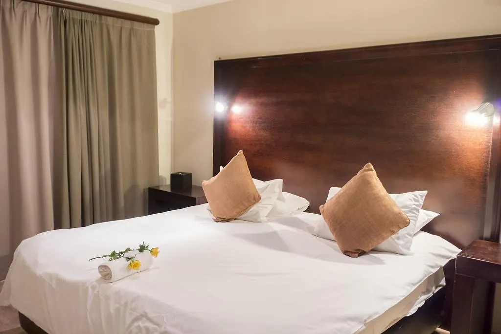 Ibhayi Guest Lodge - Lion Roars Hotels & Lodges.-1