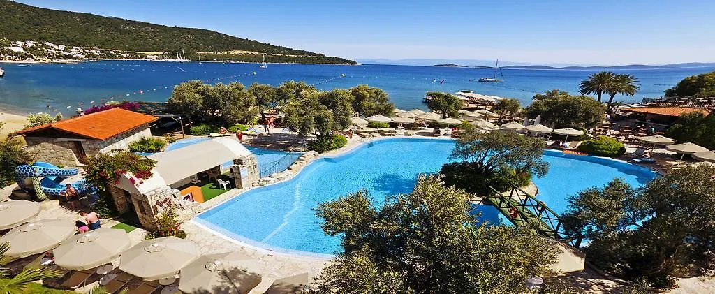 Izer Hotel Beach Club-1