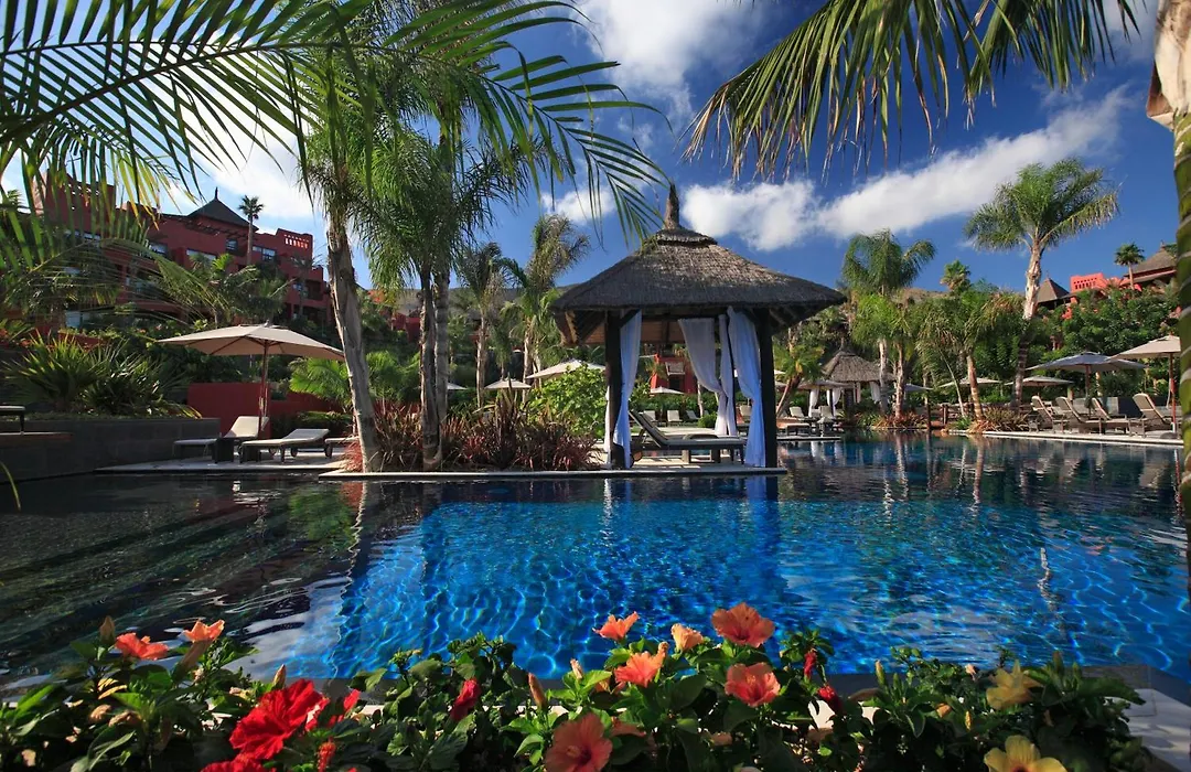 Asia Gardens Hotel & Thai Spa, A Royal Hideaway Hotel-1