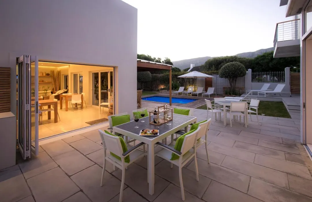 Bamboo Guest House-1