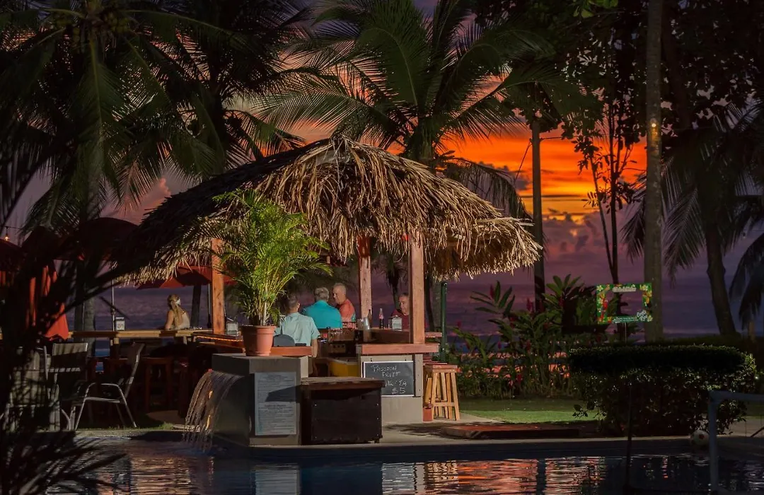 Club Del Mar Oceanfront-1