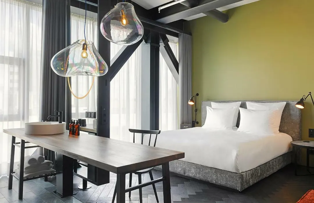 East Hotel Hamburg-1