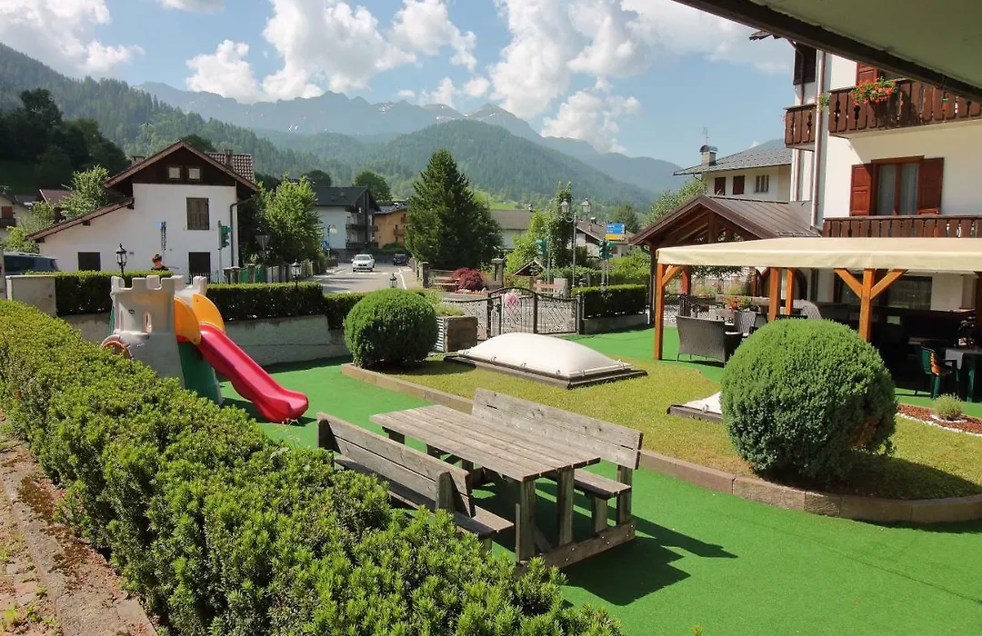 Hotel ai Tre Ponti - Dolomiti-1