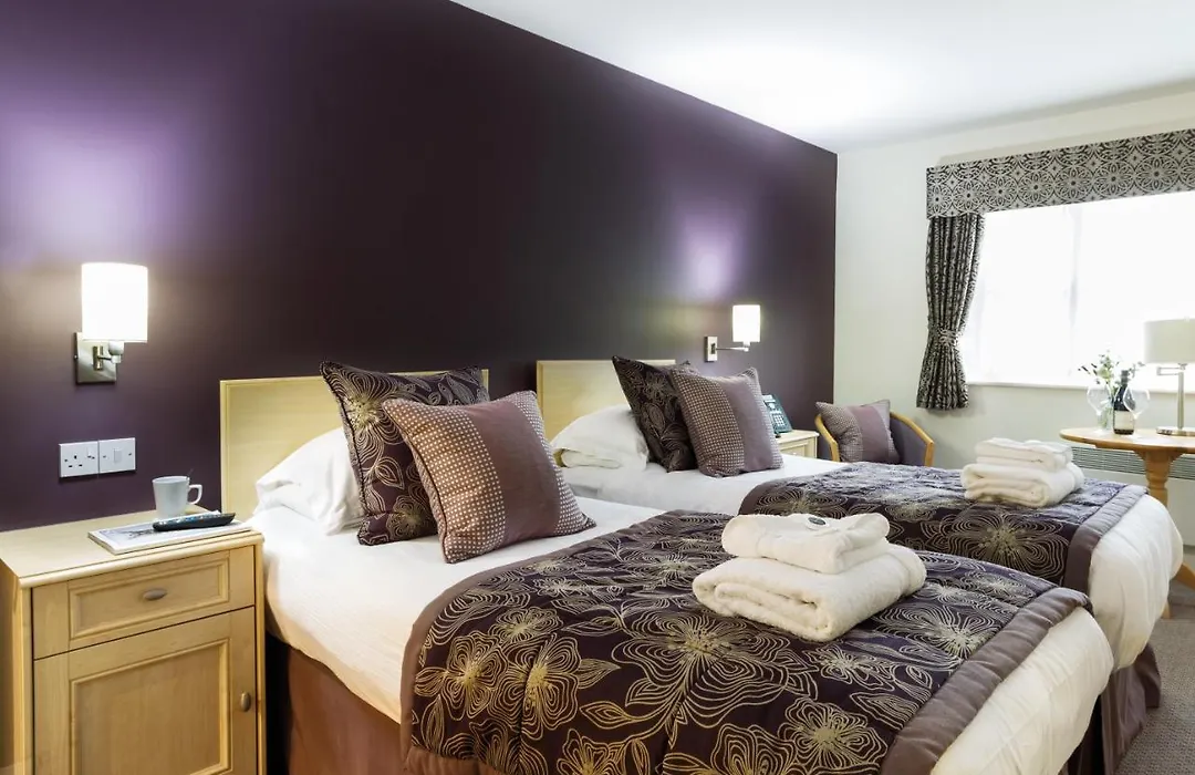 Burntwood Court Hotel-1