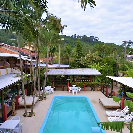 Hotel Ferrugem Eco Village-3